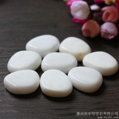 供应天然100％白云石不定形抛光石 不定型抛光按摩石 随机发货