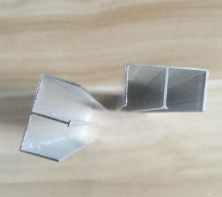 供应装饰槽铝包边型材 各种E字型L型包边型材装饰家具型材图2