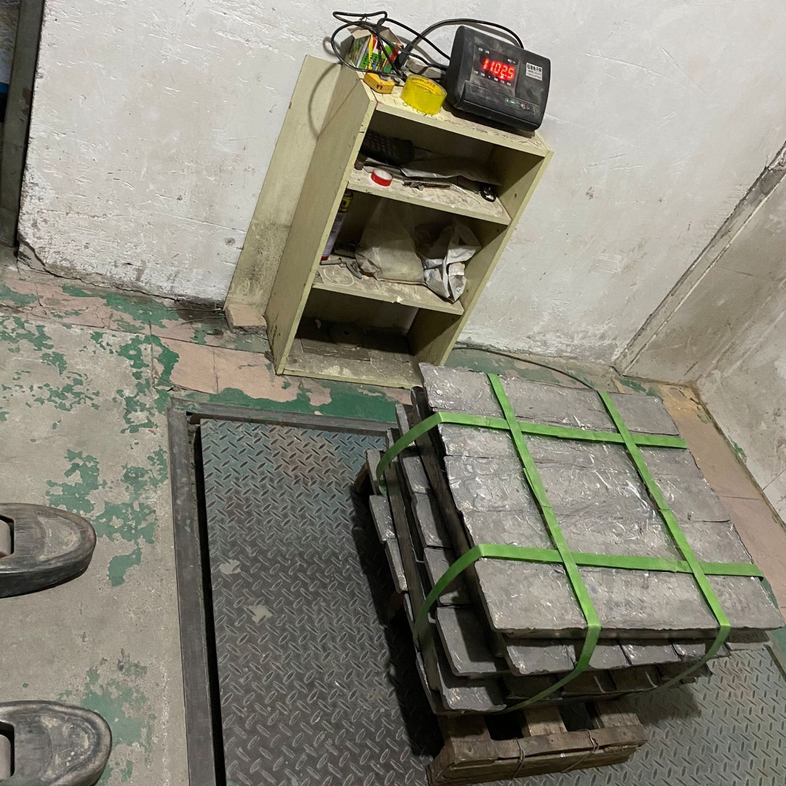 铅锭 1#2#铅 现货压铸渔具铅料 玩具配重铅 电缆护套用铅合金锭图2
