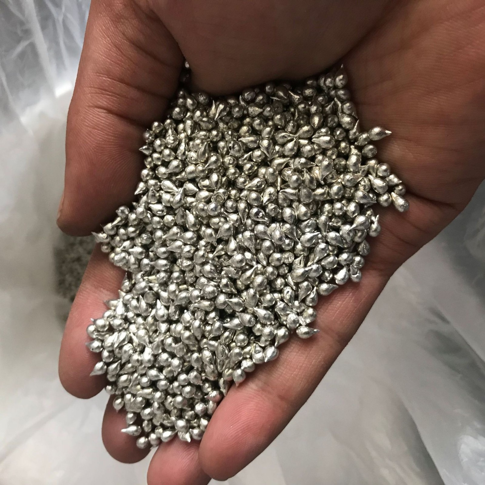 高纯铝粒 铝颗粒 铝块 金属铝粒 铝段 镀膜球墨铝粒子Al≥99.99%图2