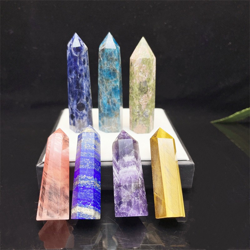 厂家热销天然水晶柱 六棱单尖柱原石打磨消磁能量水晶柱装饰摆件图3